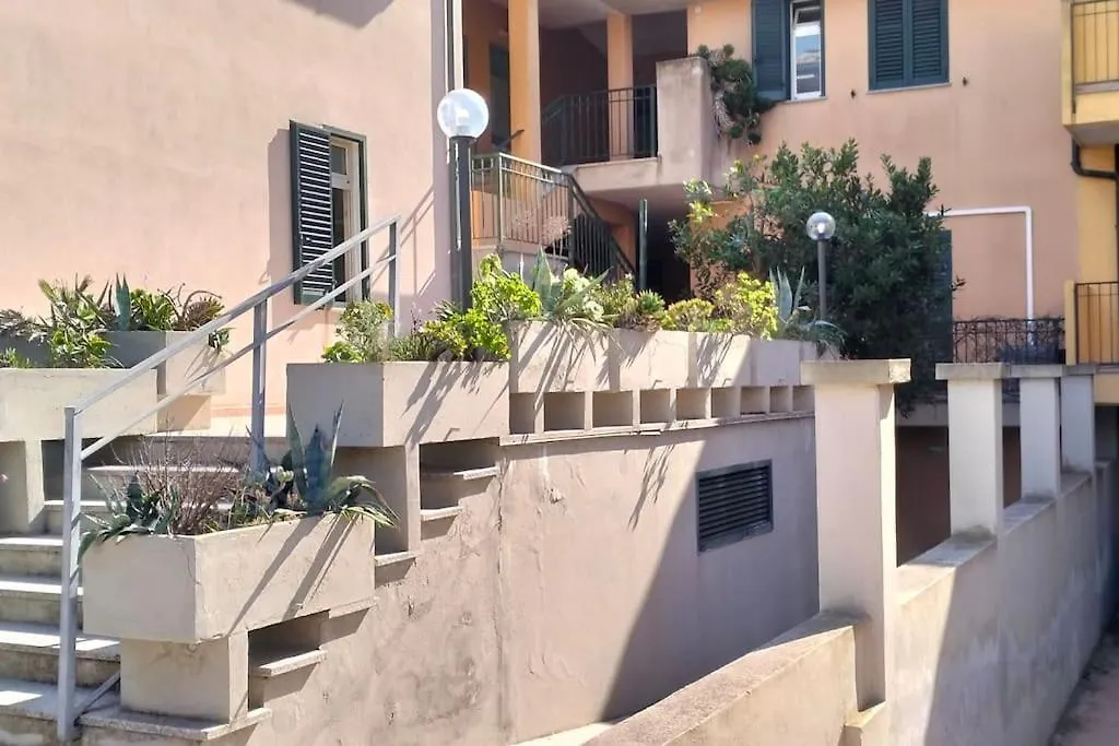 Santa Teresa Town Center! Villa Santa Teresa Gallura 0*,